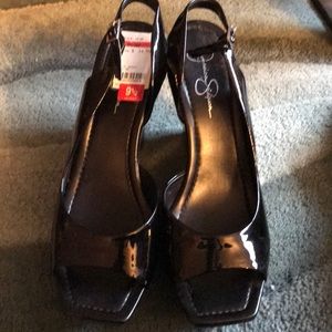 Jessica Simpson peep toe